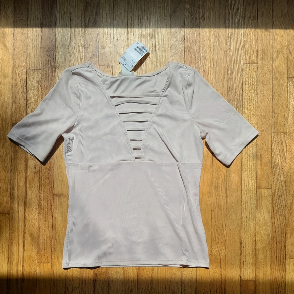 H&M Top - Picture 1 of 5